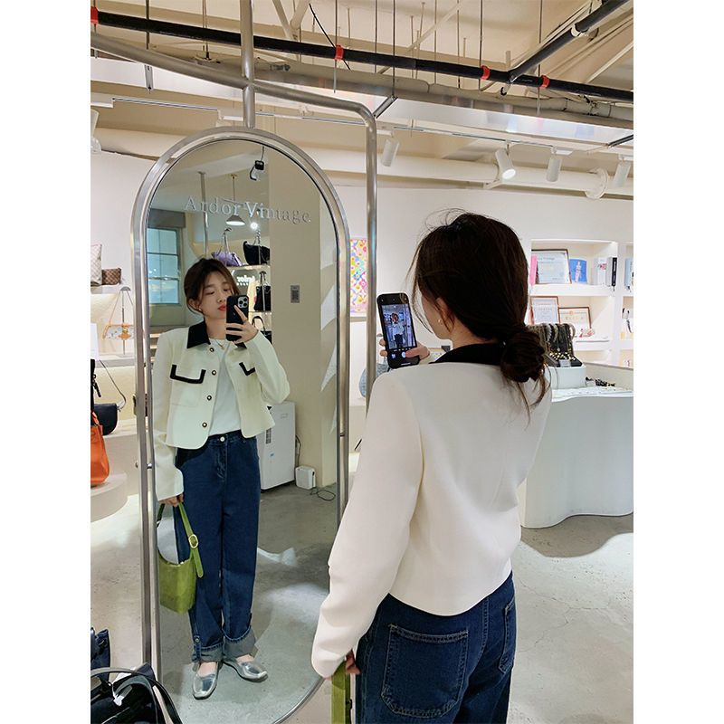 Áo Khoác Dáng Ngắn Form Ôm Phối Màu Tương Phản Thời Trang Hàn Quốc Cho Nữ