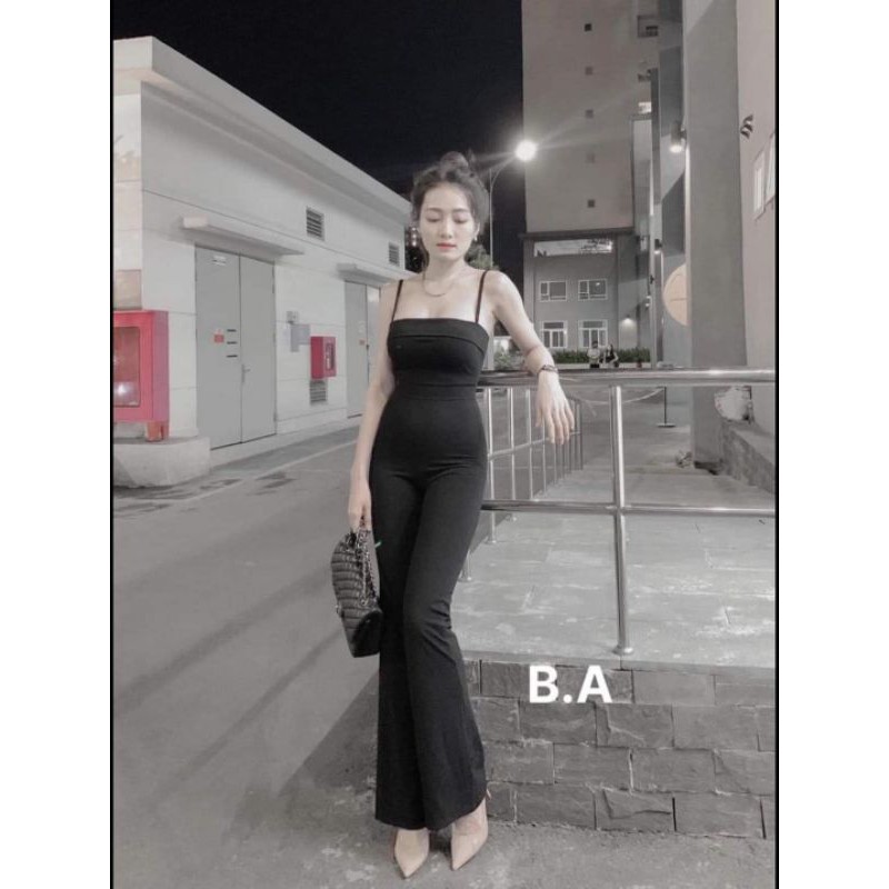 Jum ống loe cúp ngực hai dây sang chảnh
