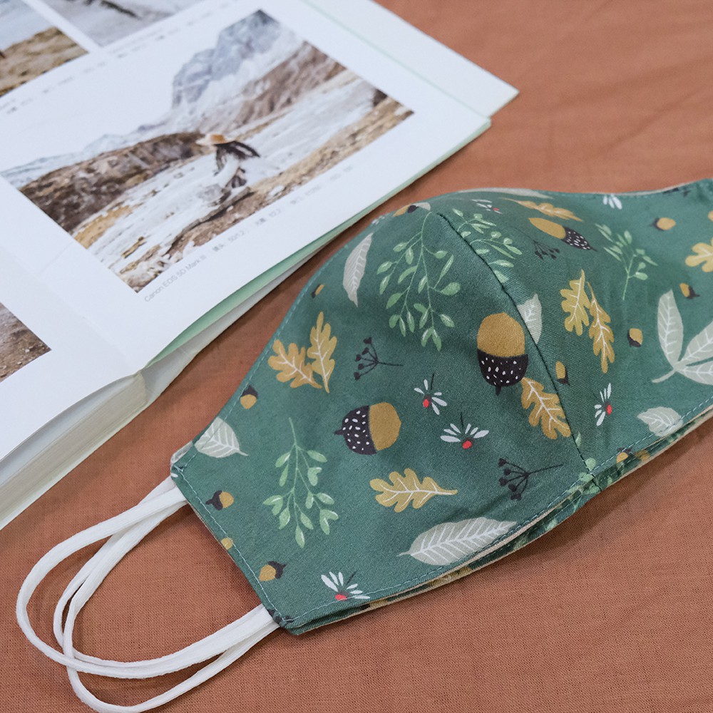 Khẩu trang vải 3 lớp Hạt Dẻ handmade, có nút tăng giảm dây dễ điều chỉnh - KTHD | BigBuy360 - bigbuy360.vn