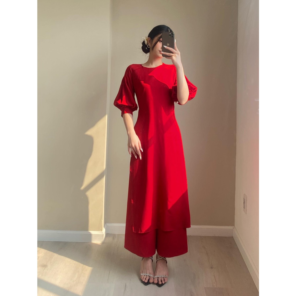 TUBYCATU | Áo dài đỏ tay xếp ly (không kèm quần)