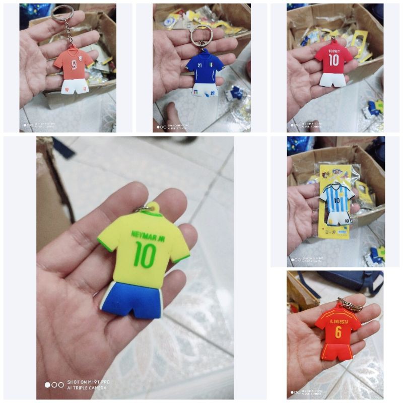 Móc khoá silicone các logo ronaldo,messi,pirlo,ribery,Rooney,Persie