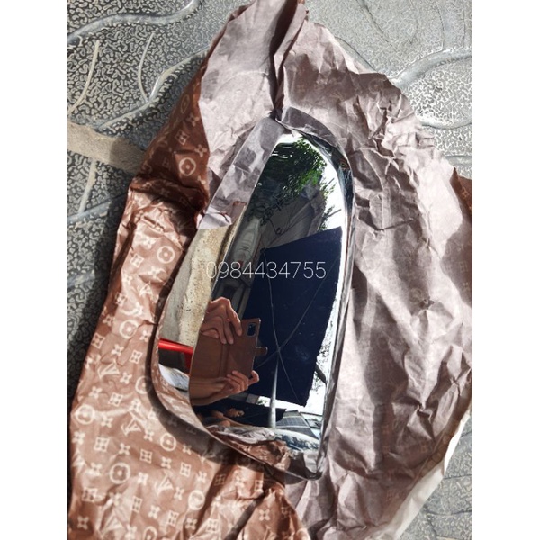 ốp gương hilux 2017/2020