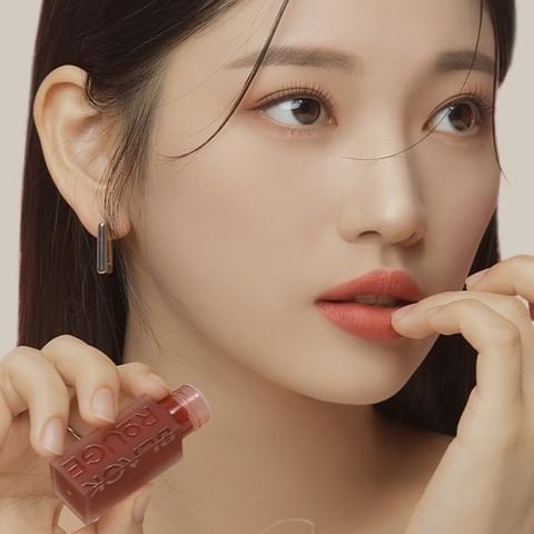 Son Kem Lì Black Rouge Double Layer Over Velvet