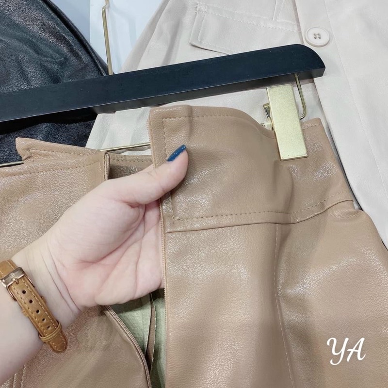 Quần sooc Da vạt chéo Hot hit- hàng Quảng Châu 100%