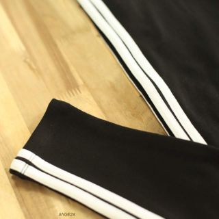 Quần Legging Đen 2 Sọc Trắng #AGE2X
