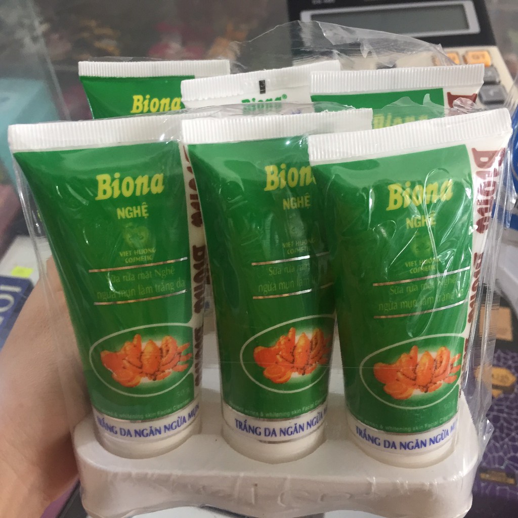 Sữa rửa mặt Biona Nghệ trắng da ngăn ngừa mụn tuýp 50g