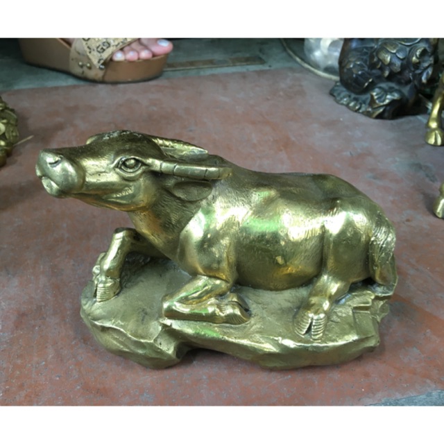 Tượng Trâu Nằm trên đá Bằng Đồng