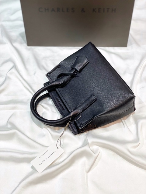 Túi công sở quai màu đen size 21,5