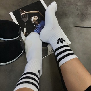 Tất cổ dài Adidas ba lá