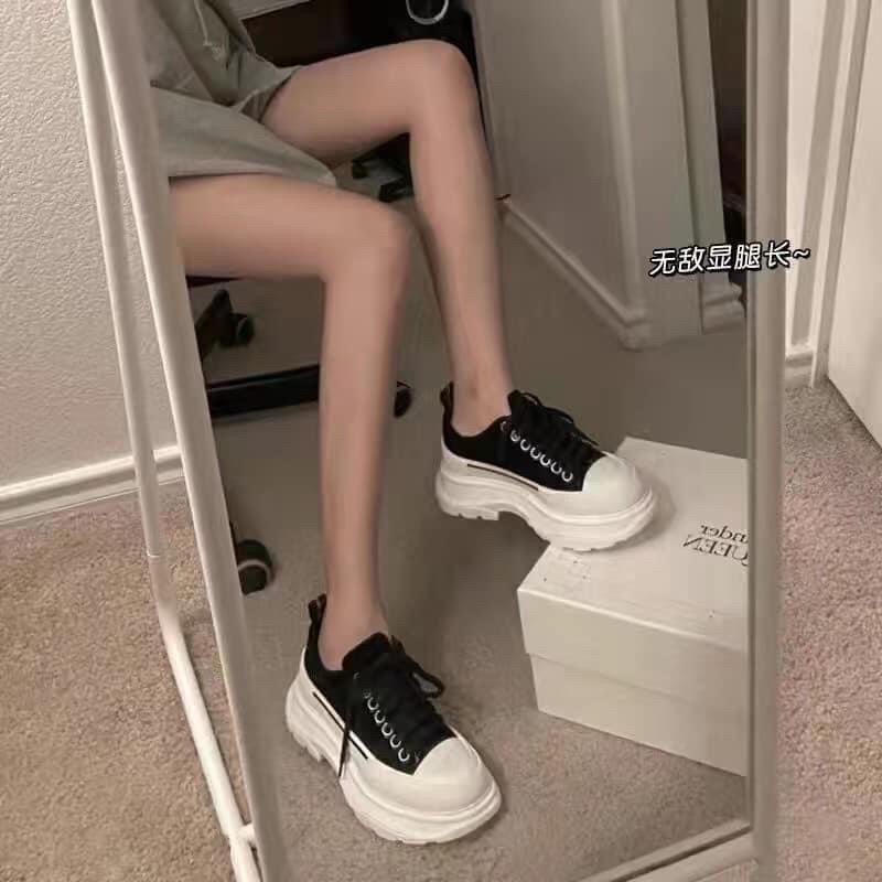 Giày thể thao đế bánh mỳ cực kì hách dáng 💕