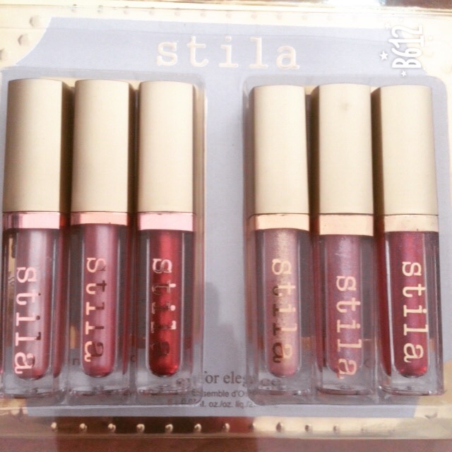 Kẻ mắt kim tuyến