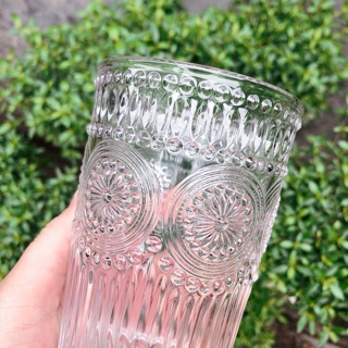 Cốc thuỷ tinh vintage