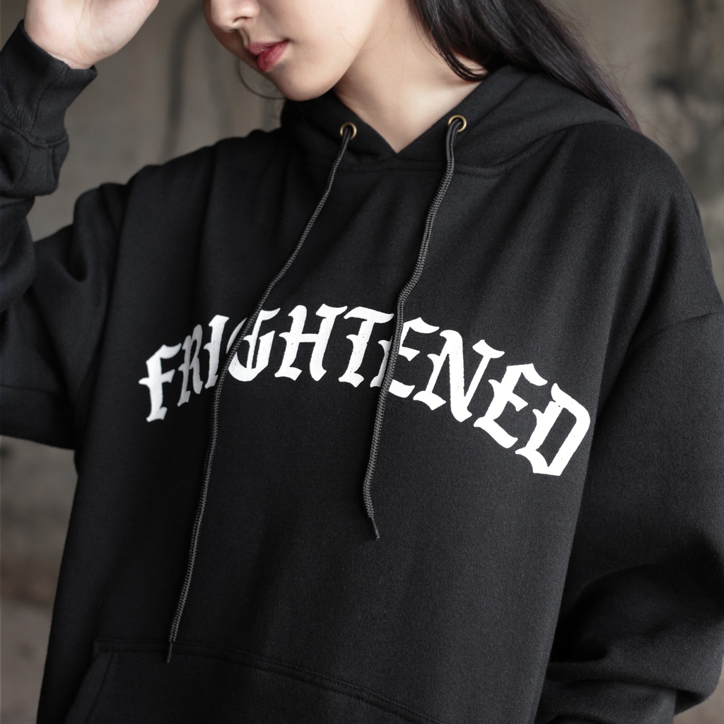 Áo Hoodie Frightened Màu Đen In Chữ Trắng Đơn Giản Chất Liệu Nỉ Bông Cotton