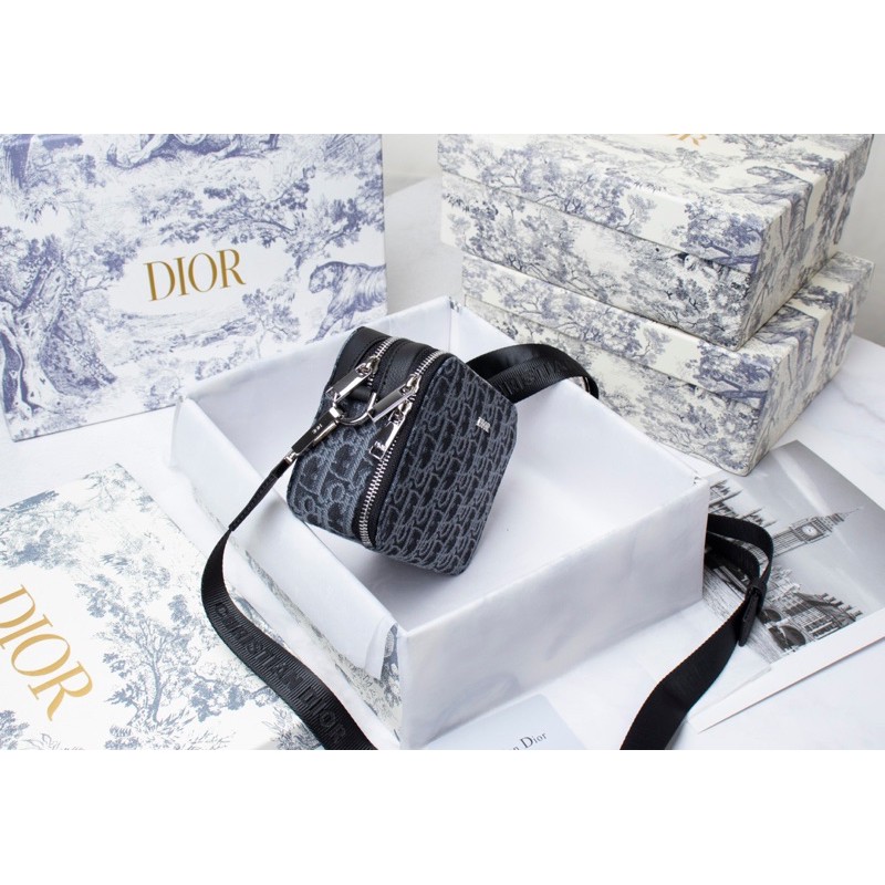 Túi đeo chéo nam Dior oblique 2020 CD da thật cao cấp
