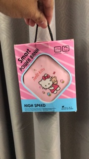 Sạc dự phong HELLO KITTY hồng