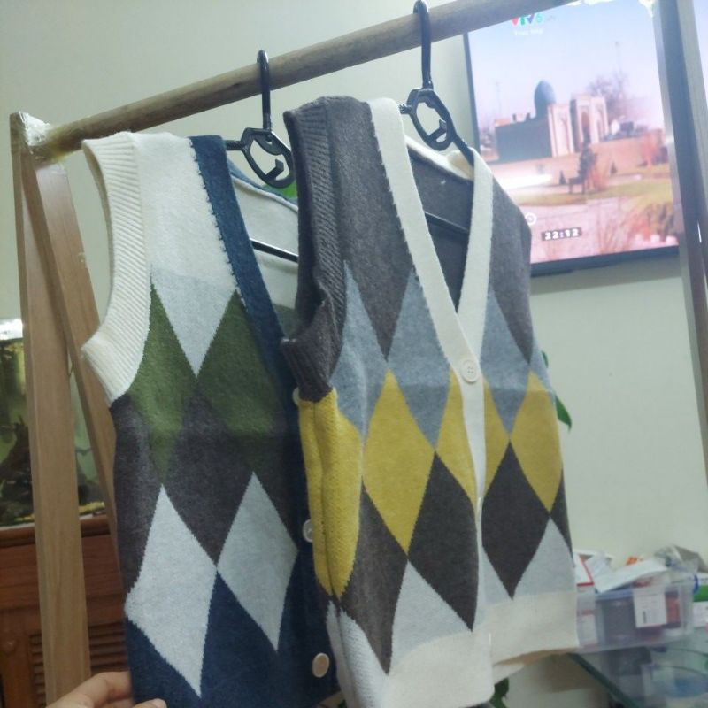 Áo len gile nữ - cài khuy - caro