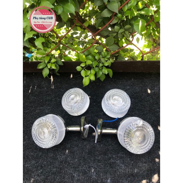 Xi nhan màu trắng xe cub 81-86 ( đế inox )