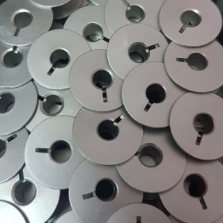 Suốt chỉ nhôm máy may