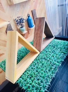 Kệ tam giác gắn tường