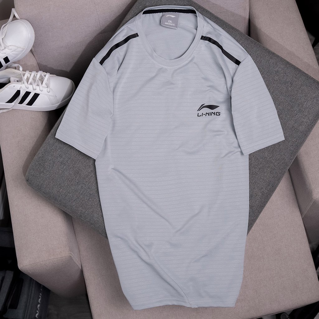 Áo Thun Thể Thao Nam Cổ Tròn Tay Ngắn Cao Cấp Vải Thun Lạnh Co Giãn 4 Chiều Cực Thoáng Mát -D026