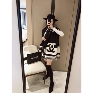 Khăn choàng cổ mùa đông dày ấm.