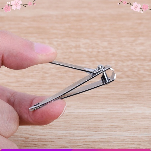 Bấm móng tay - dụng cụ cắt móng tay thép inox thiết kế nhỏ gọn, tiên lợi treo cùng chìa khóa mang theo bên người