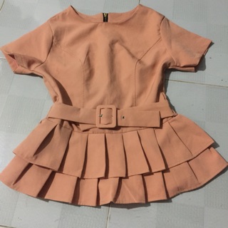 Áo tầng xếp li