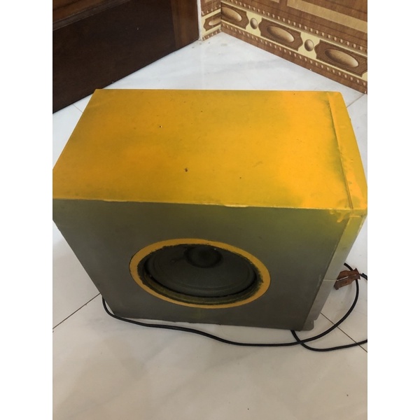 cục sup màu vàng