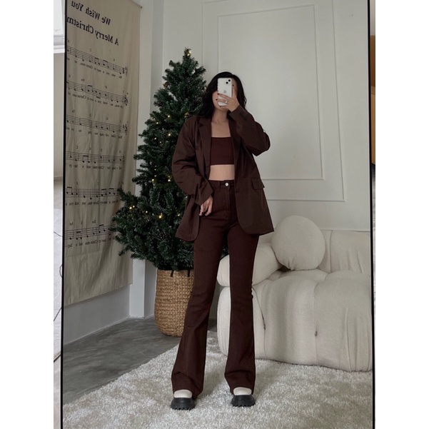 Flare jeans - Quần jeans ống loe - Somalyng.studio