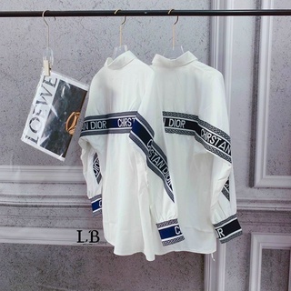 Áo sơ mi may viền lưng hot trend 2022