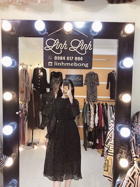 Váy bi thần thánh