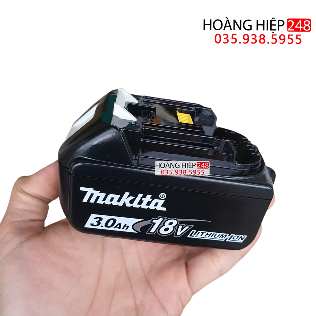 Máy khoan búa dùng pin 18V Makita DHP453