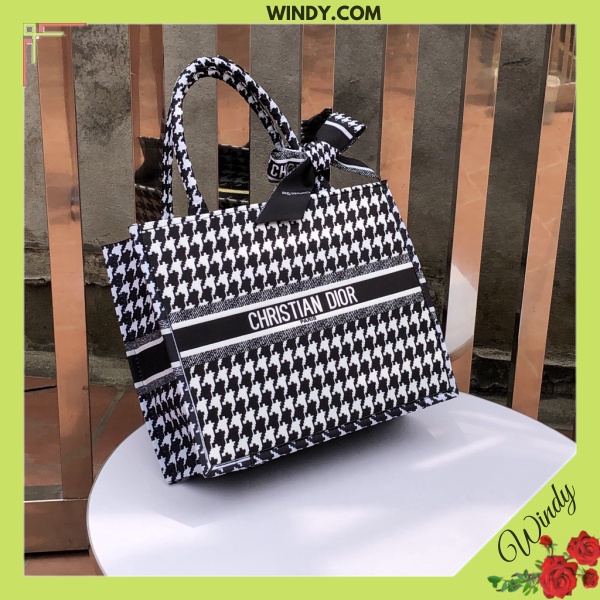 Túi Xách Nữ Đựng A4 Thổ Cẩm Ngăn Lớn Tặng Kèm Khăn Windy.com