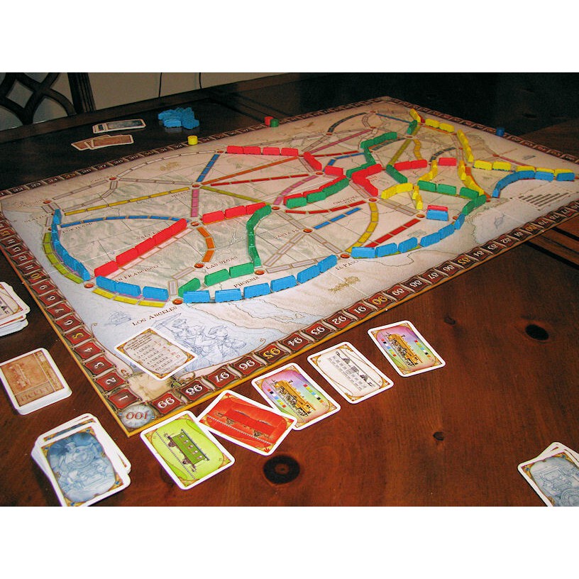 Bộ trò chơi Boardgame hấp dẫn người chơi Ticket To Ride bản Europe