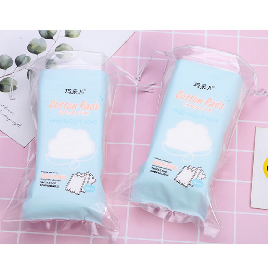 Bông tẩy trang 3 lớp 2 mặt Cotton Pads 50 miếng