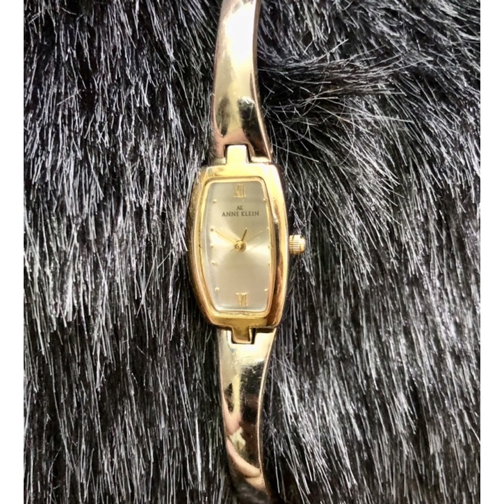 ⌚⌚-  Lắc tay đồng hồ si hiệu Anne Klein máy Thái còn mới 95%