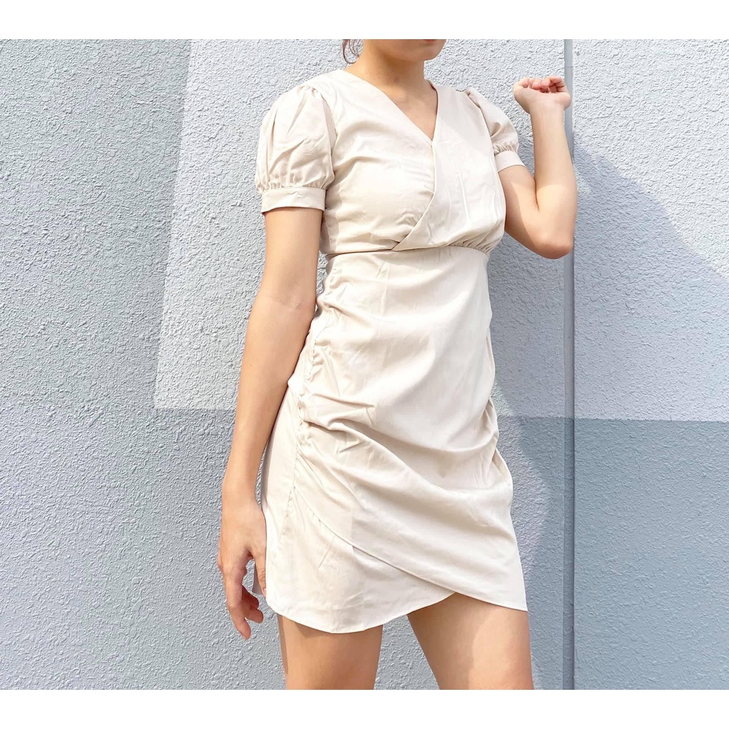 Váy body cách điệu xếp nhún tôn dáng và che khuyết điểm body tốt | BigBuy360 - bigbuy360.vn