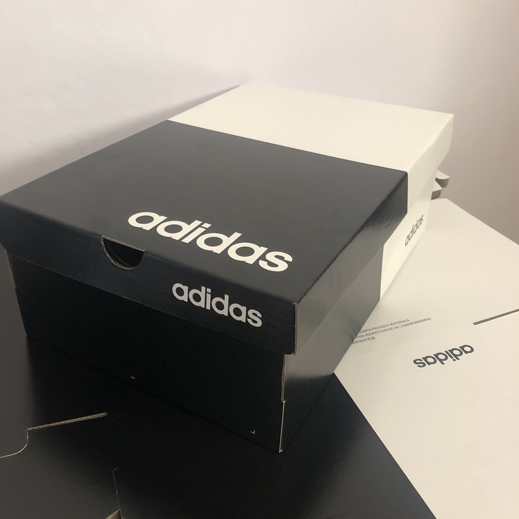 hộp đựng giày adidas size 34x22,5x12 cm size lớn