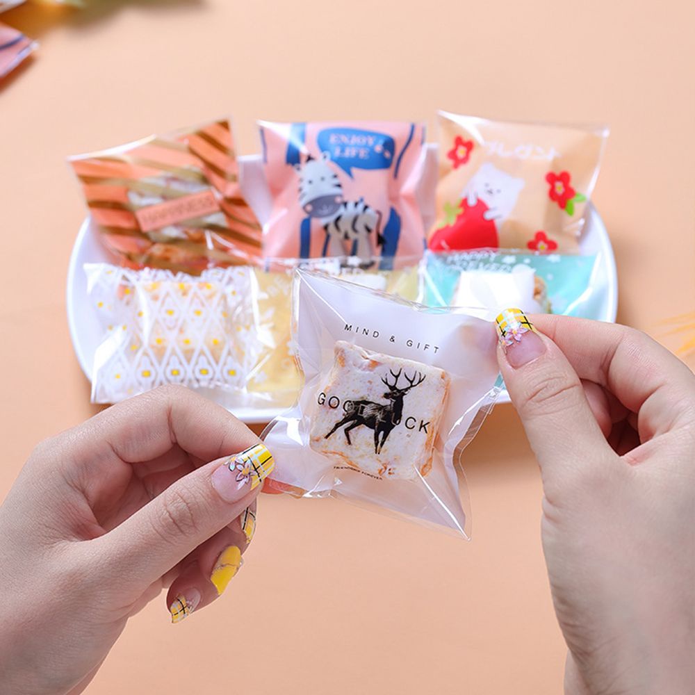 Set 100 túi đựng bánh kẹo 7*7+3cm tự dính họa tiết hoạt hình dễ thương