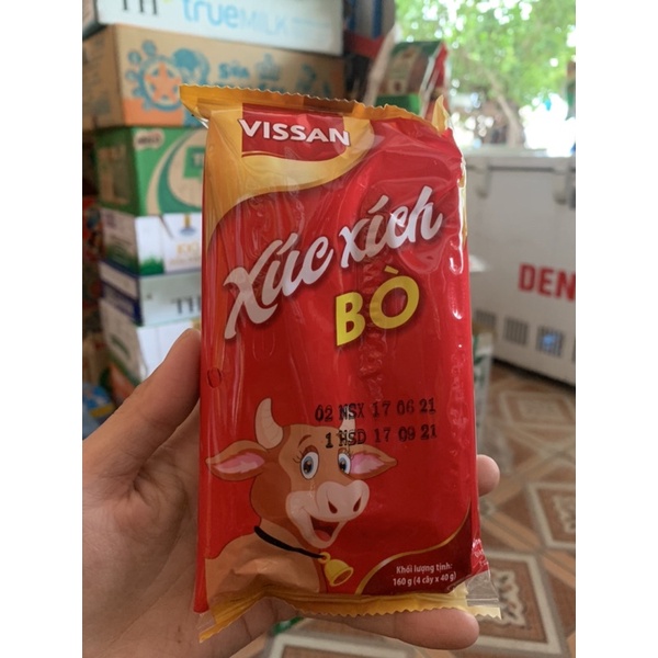 Xúc xích Bò Vissan 3 bông mai - gói lớn 160g(4 cây x 40g), gói nhỏ 105g( 5 cây x 21g)