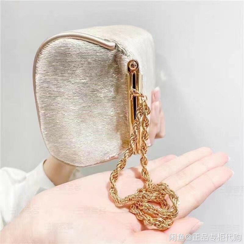 Bóp Cầm Tay Dự Tiệc Cke De P€au