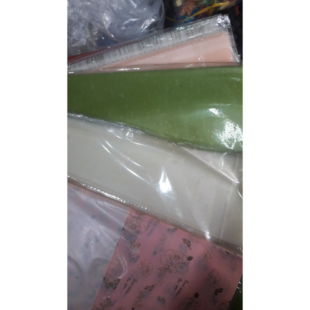 10 tờ giấy kiếng mờ gói hoa kèm 10 nơ rút