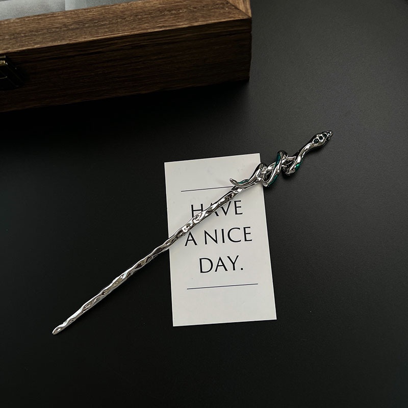 Kẹp tóc 19A1766 hình rắn bằng kim loại màu xanh lá phong cách sang trọng nhẹ nhàng đơn giản cá tính