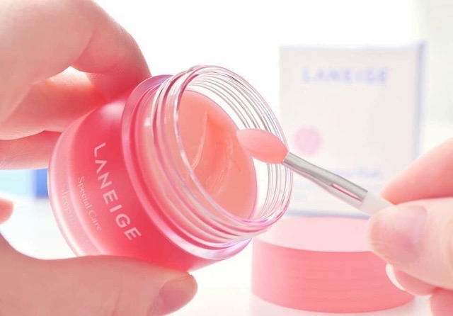 MẶT NẠ Ủ MÔI LANEIGE
