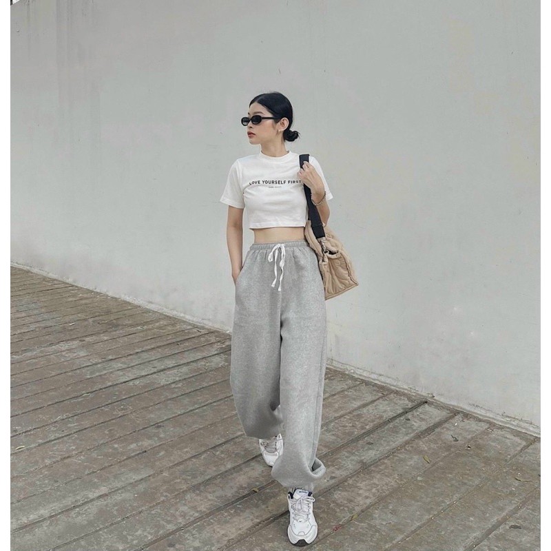 Set thể thao áo croptop ôm tay ngắn + quần jogger nữ dáng rộng ống bo (ảnh thật)