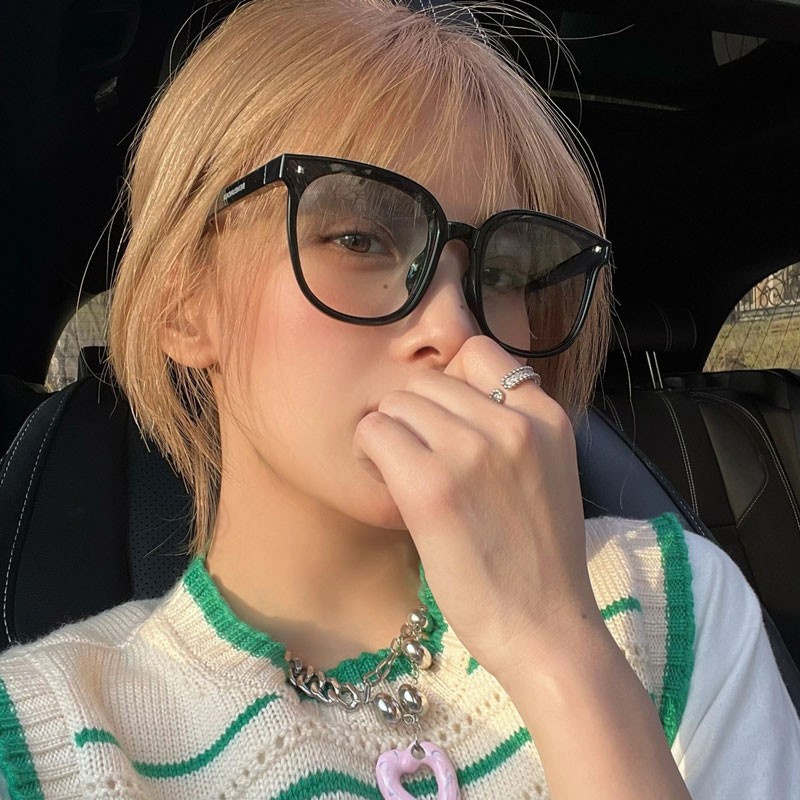 (JIUERBA) Kính Mát Gọng Lớn Chống Tia uv Có Thể Gấp Lại Tiện Lợi Dành Cho Nữ