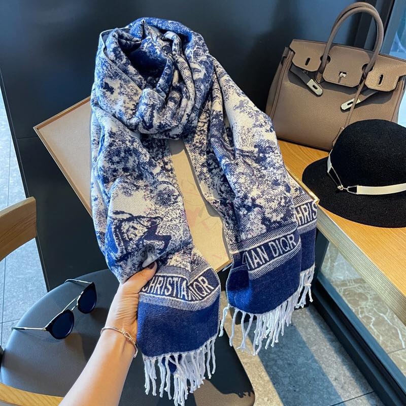 Khăn choàng Dạ hiệu cao cấp Tặng kèm túi Hộp Hiệu 01