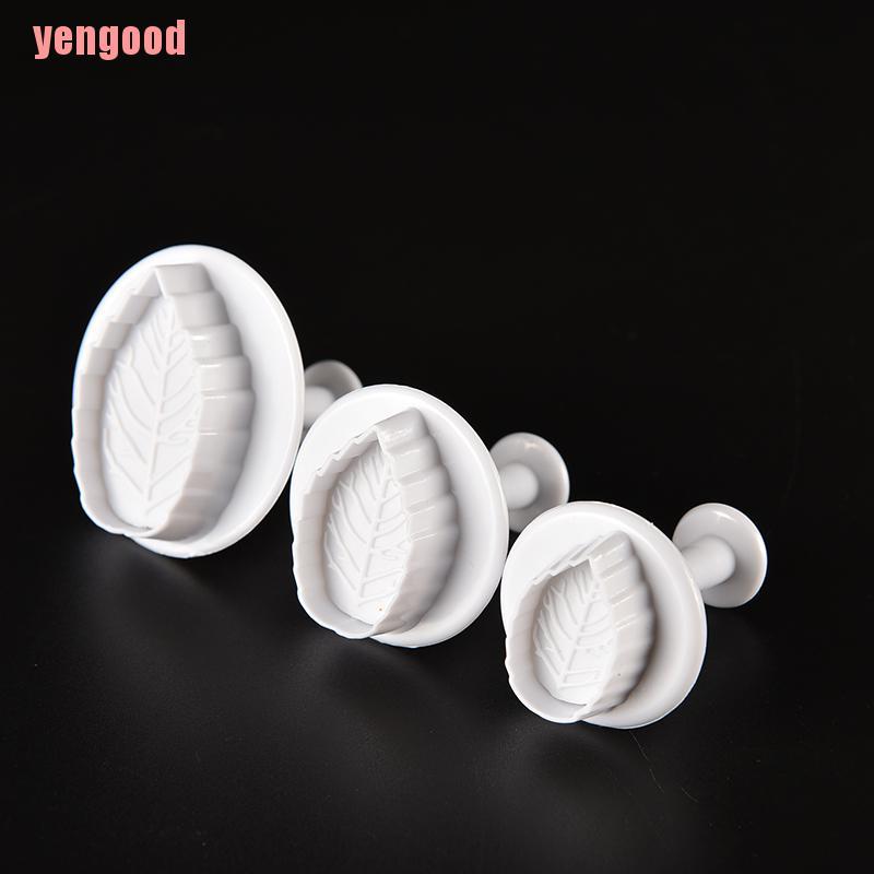 Bộ 3 Chiếc Lá Nhựa Trang Trí Bánh Kem Xinh Xắn