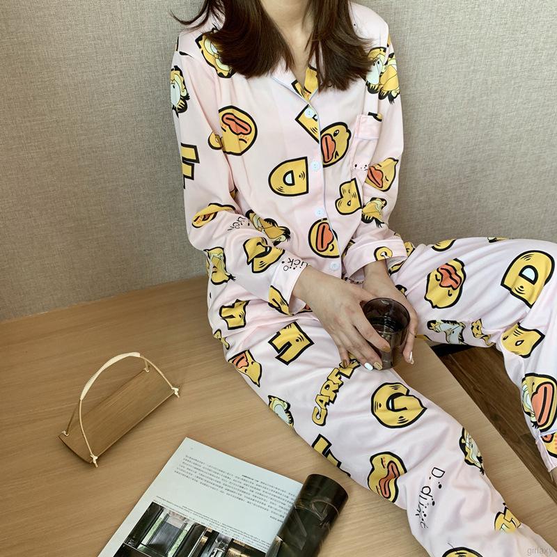 Set đồ ngủ gồm áo tay dài và quần dài in họa tiết hoạt hình phong cách Hàn Quốc xinh xắn cho nữ