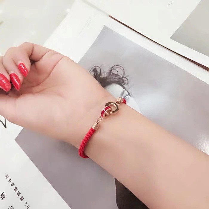 Vòng Tay Dây Đôi Bằng Thép Titan Mạ Vàng 18K Phong Cách Âu Mỹ Sang Trọng Cho Nữ